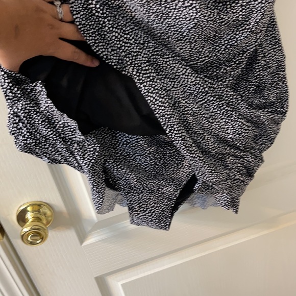 Ruffle swim dress - Picture 6 of 9